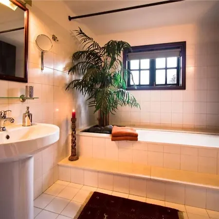 Sleeps 6 Pool Wifi Villa Tahiche