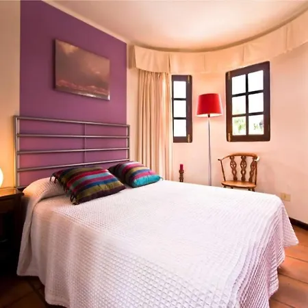 Sleeps 6 Pool Wifi